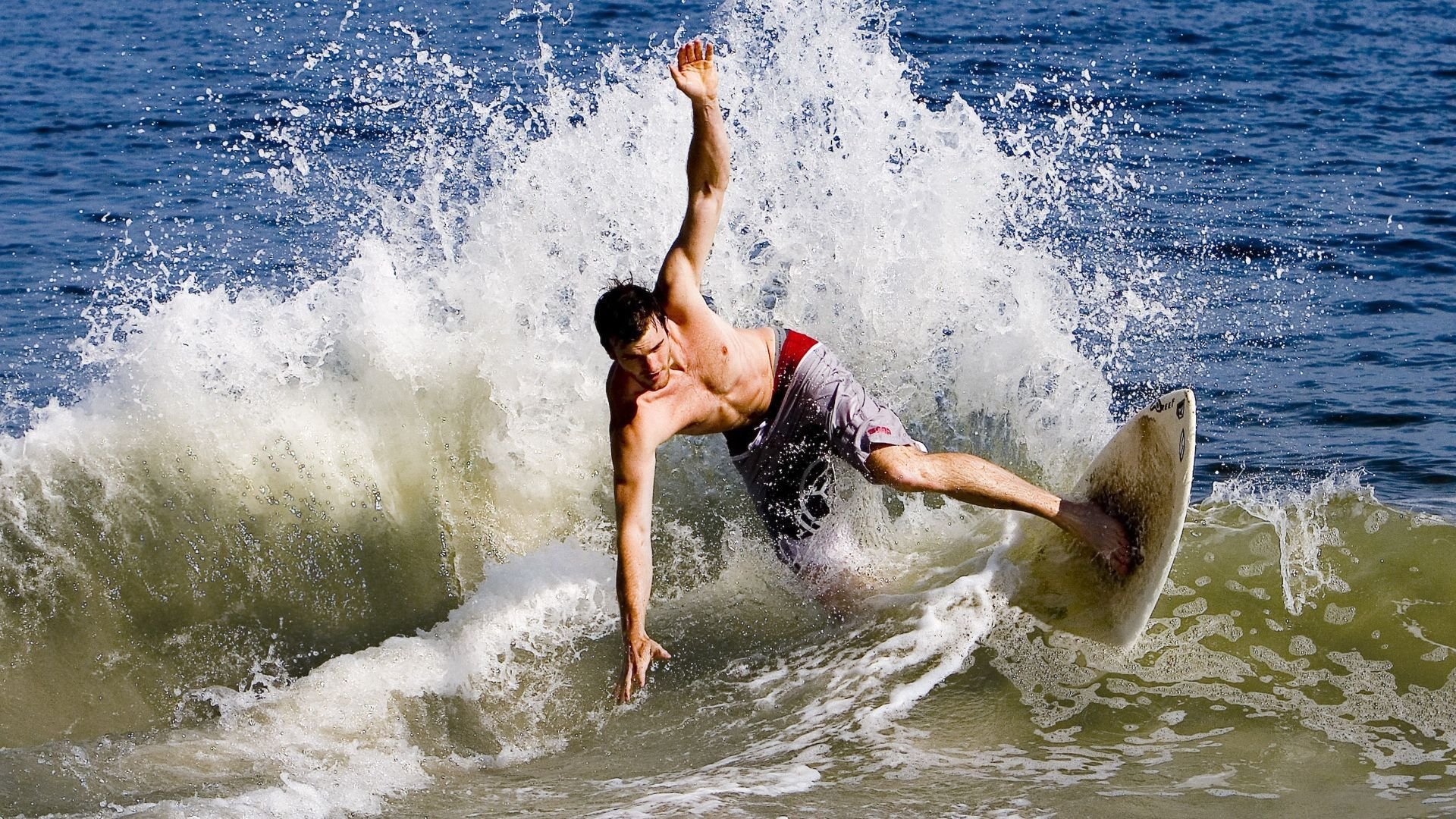 队员个人社交账号成传播窗口展示职业精神影响力不断扩大